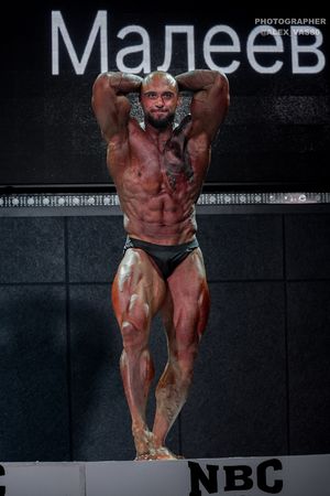 CLASSIC PHYSIQUE